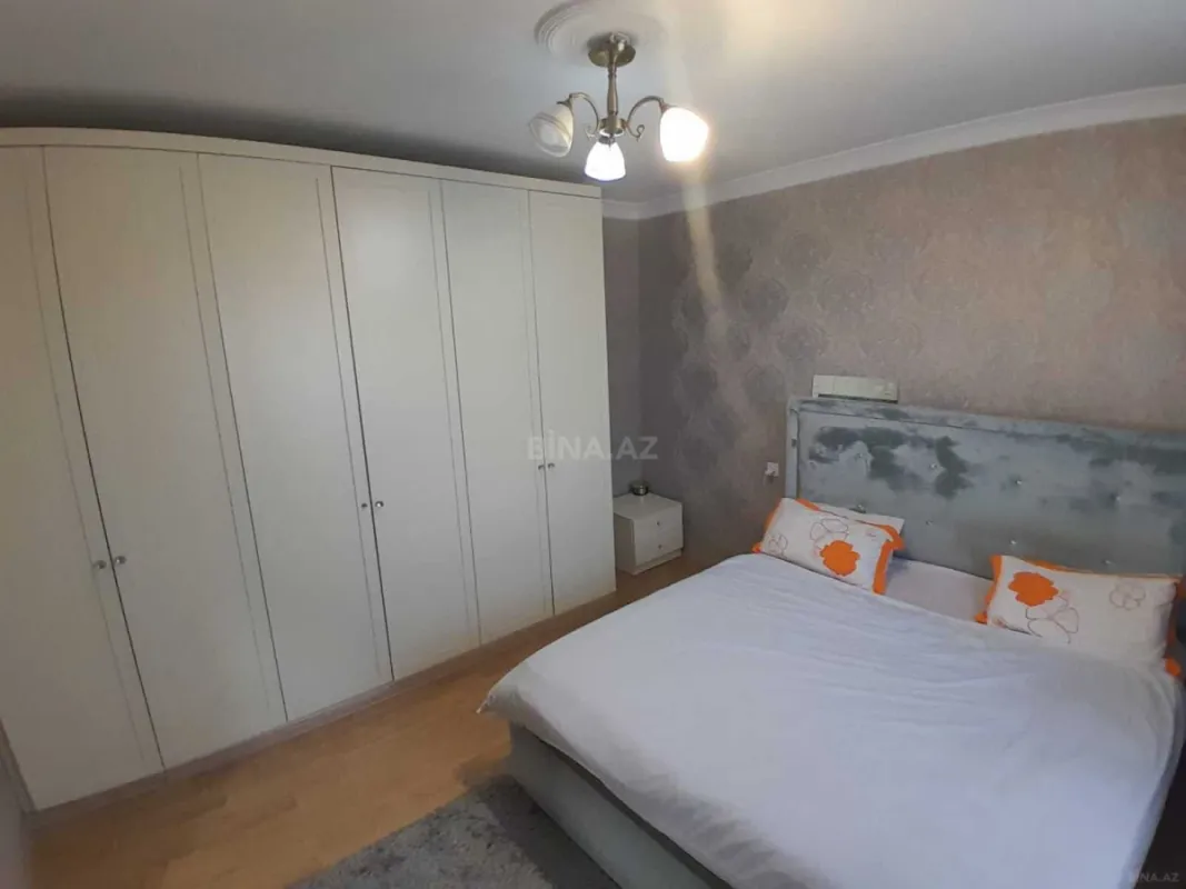 Satılır 7 otaqlı həyət evi 170 m²