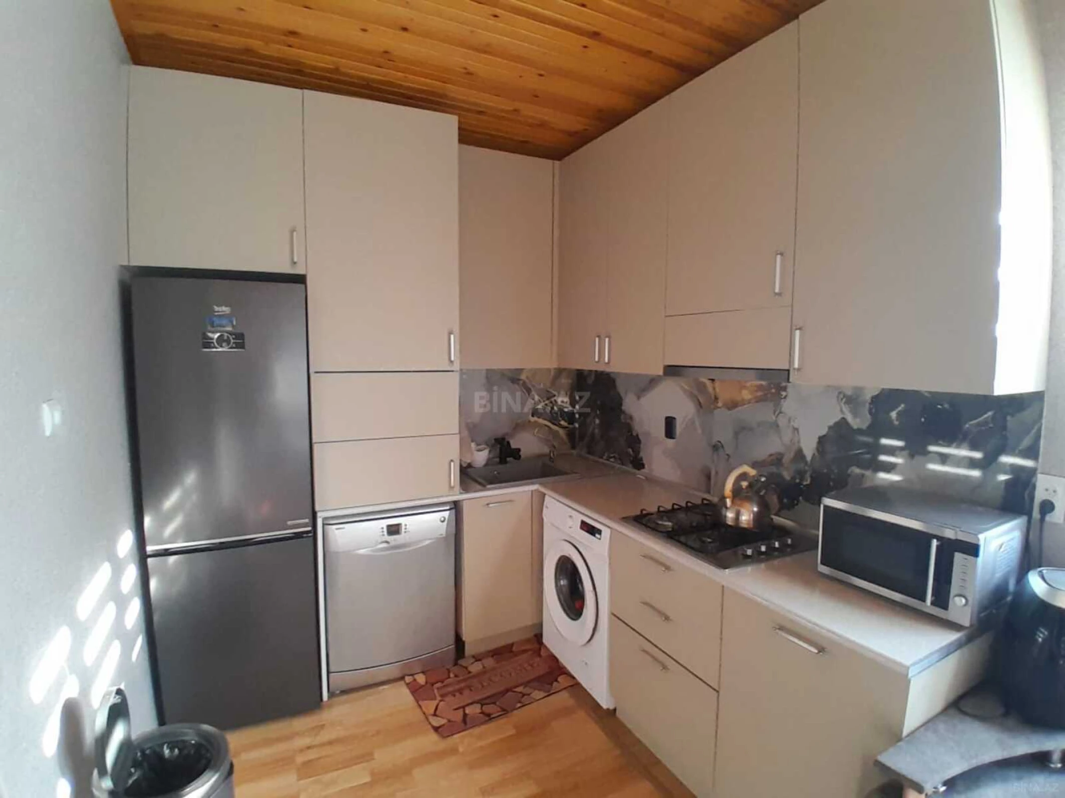 Satılır 7 otaqlı həyət evi 170 m²