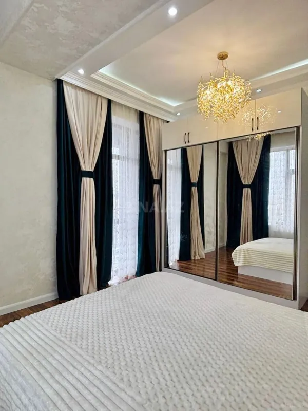 Satılır 3 otaqlı mənzil 90 m²