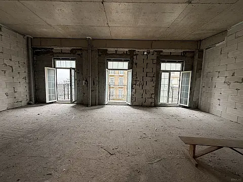 Satılır 2 otaqlı mənzil 65.7 m²