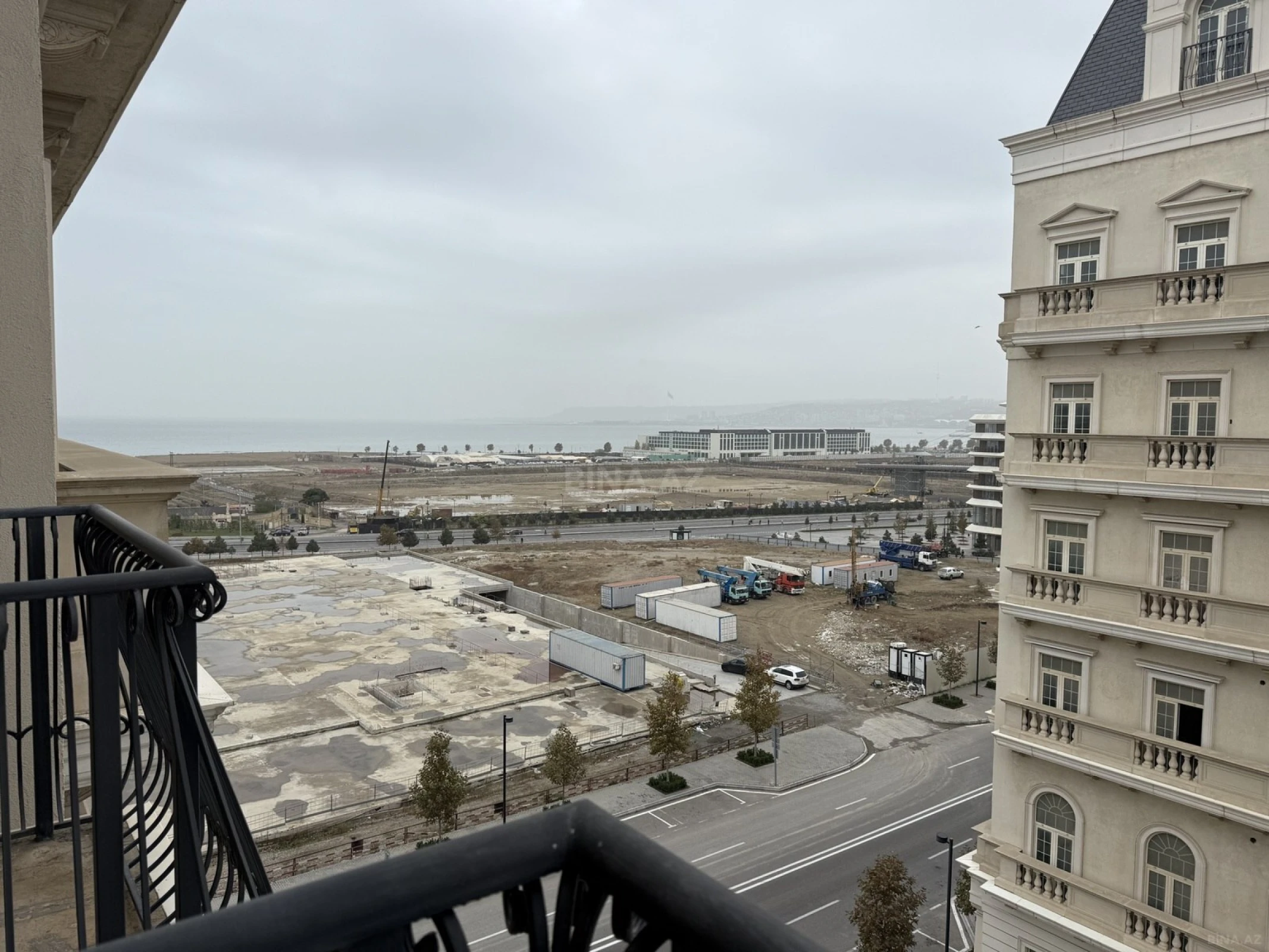 Satılır 2 otaqlı mənzil 65.7 m²