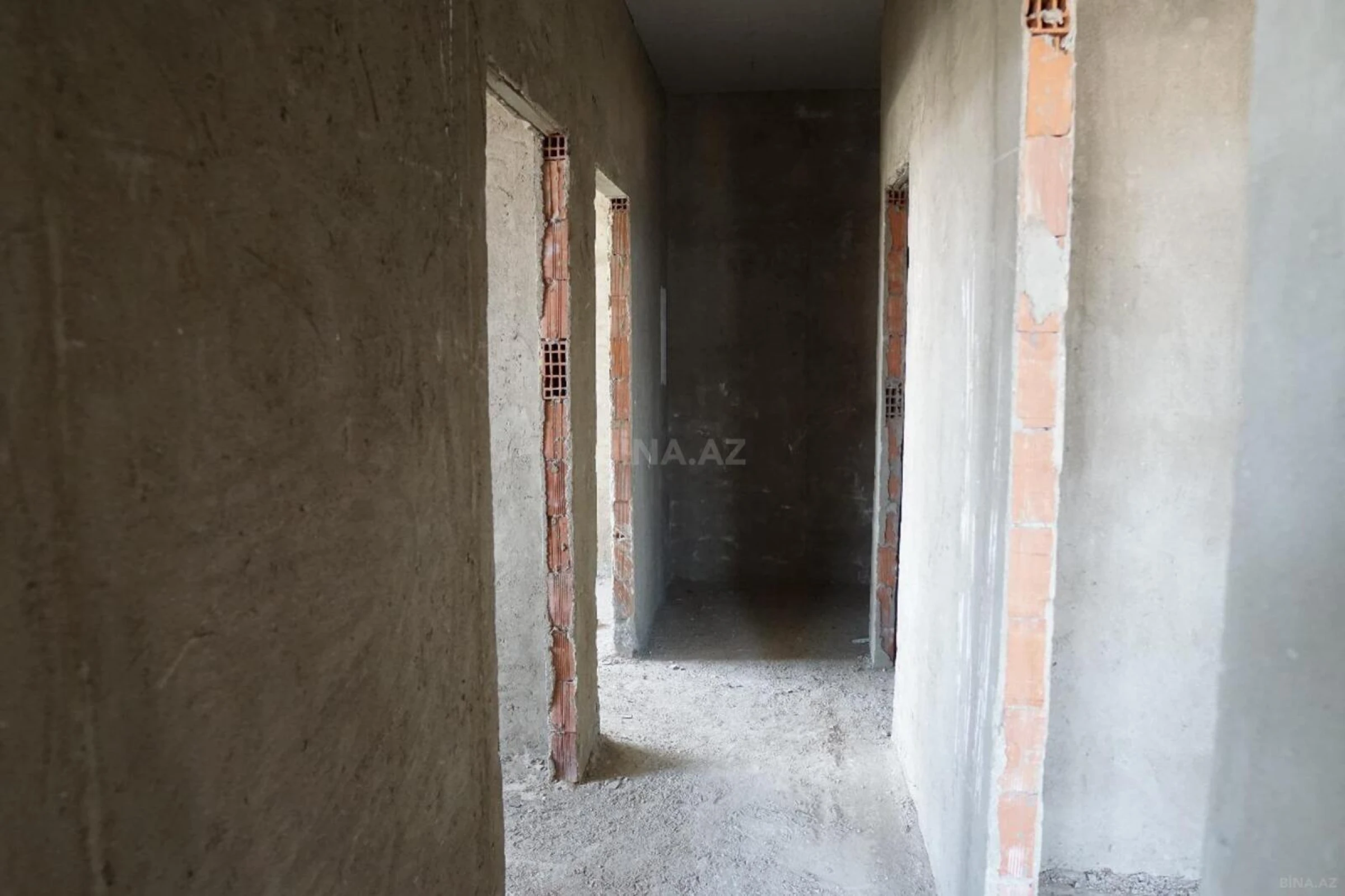 Satılır 2 otaqlı mənzil 57 m²