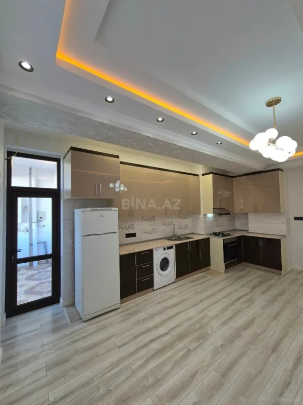 Satılır 3 otaqlı mənzil 145 m²