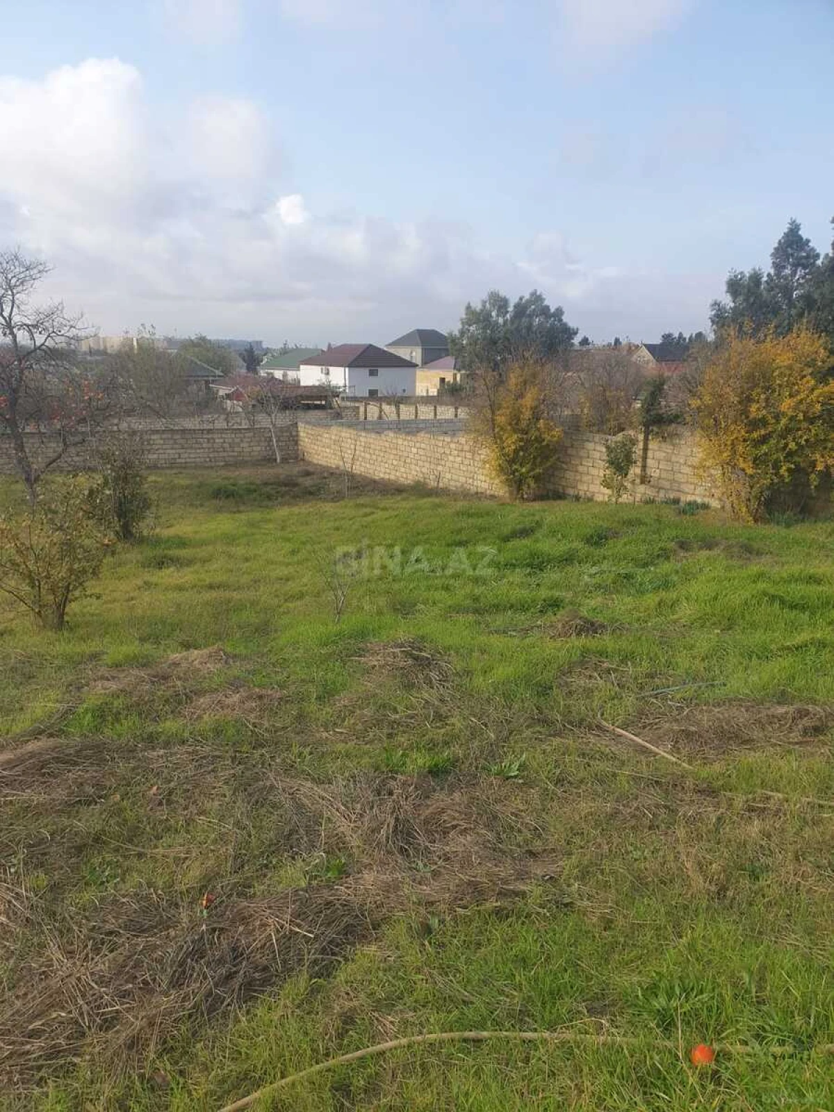 Satılır torpaq sahəsi 10 m²