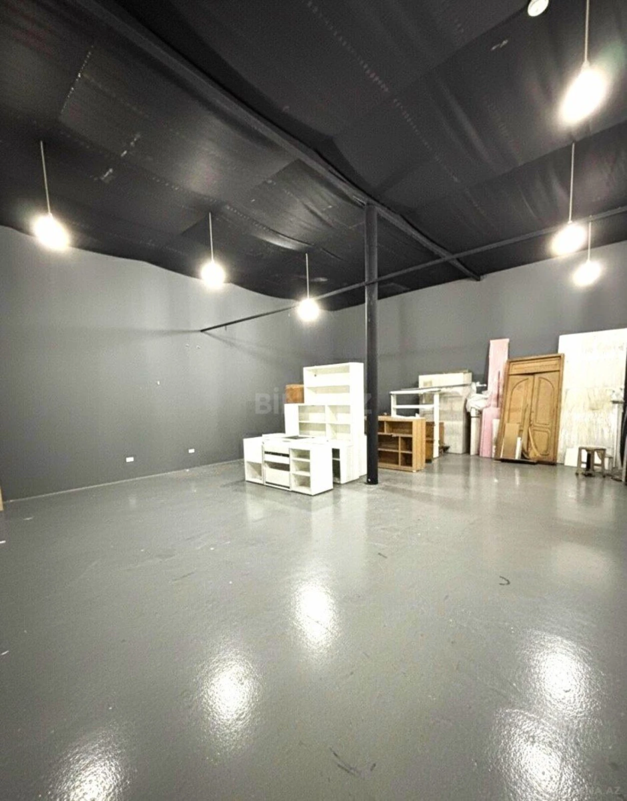 Kirayə verilir obyekt 290 m²