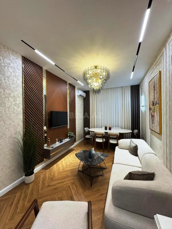Satılır 2 otaqlı mənzil 53 m²