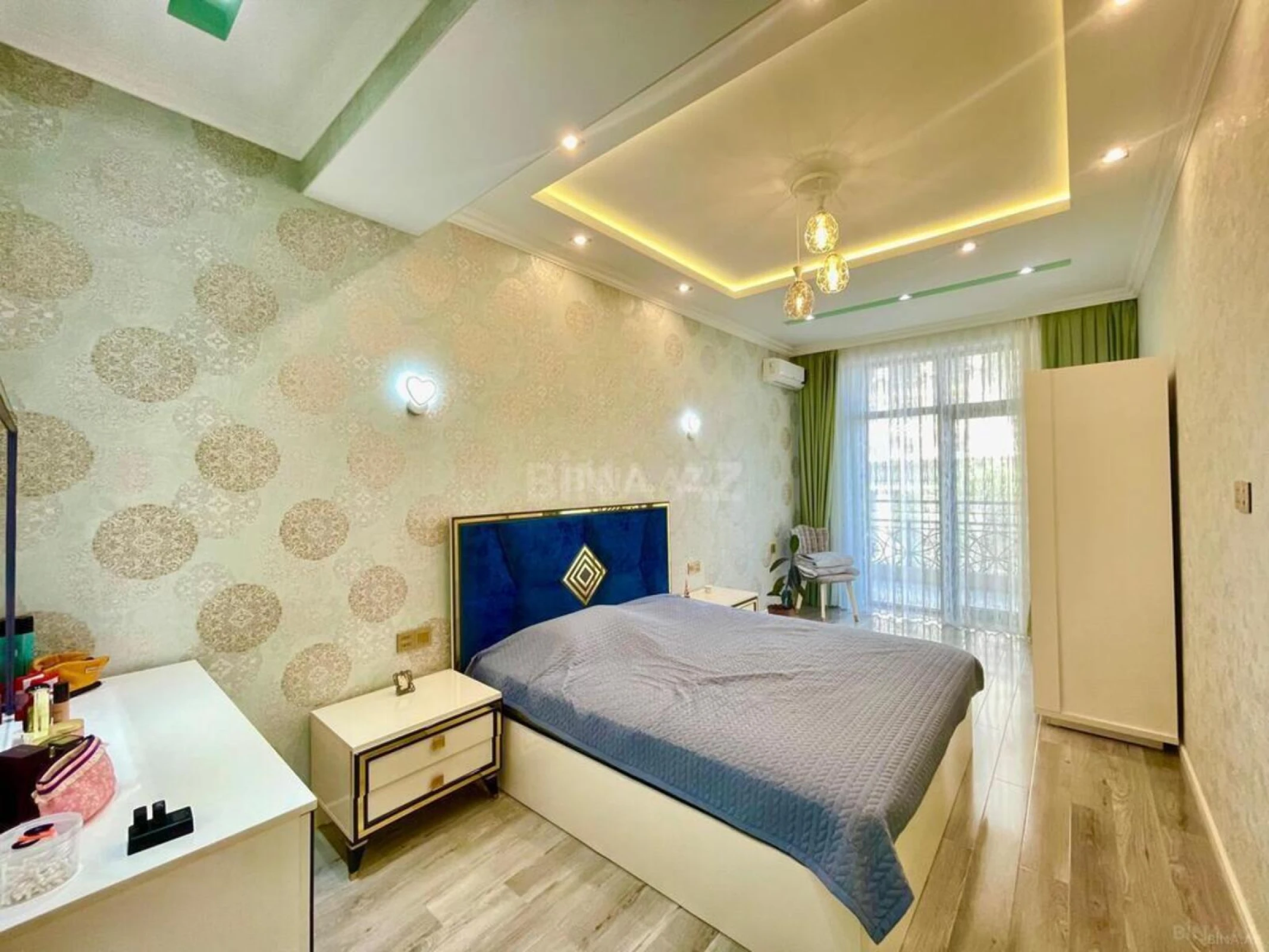 Kirayə verilir 3 otaqlı mənzil 120 m²