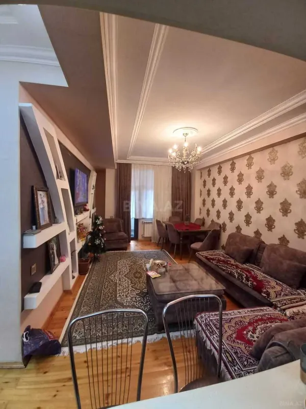 Satılır 3 otaqlı mənzil 83 m²