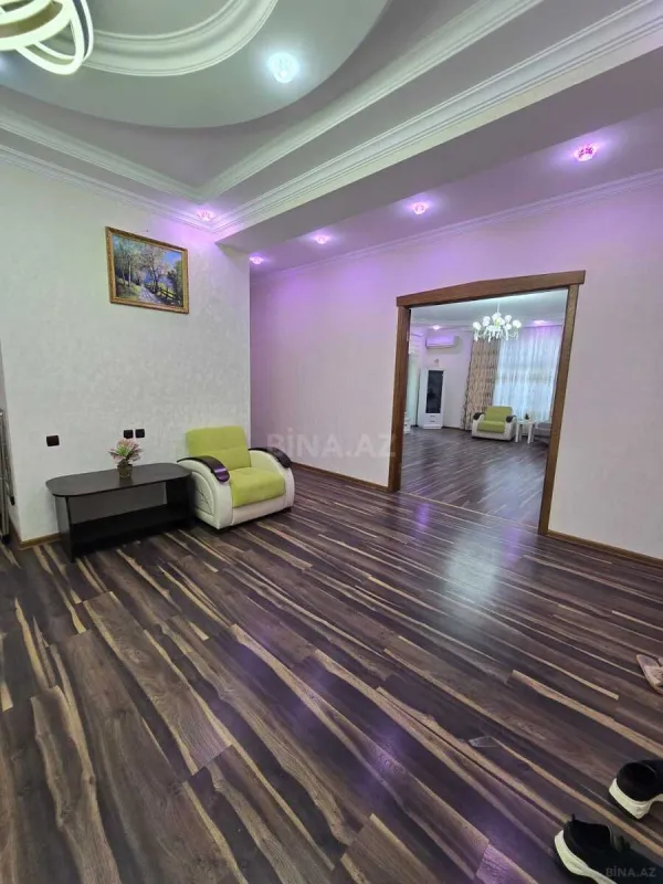 Kirayə verilir 3 otaqlı mənzil 175 m²
