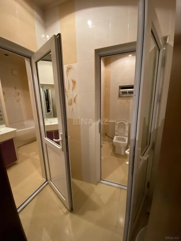 Satılır 3 otaqlı mənzil 133 m²