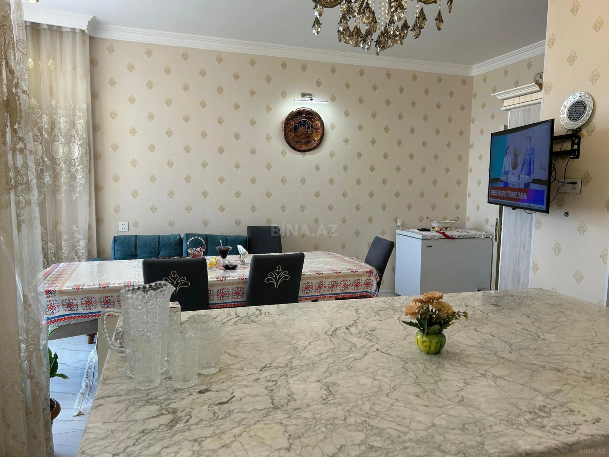 Satılır 5 otaqlı mənzil 230 m²
