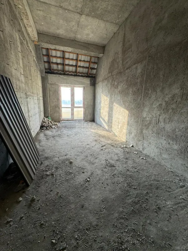 Satılır 3 otaqlı mənzil 125 m²