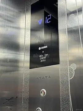 Satılır 3 otaqlı mənzil 125 m²