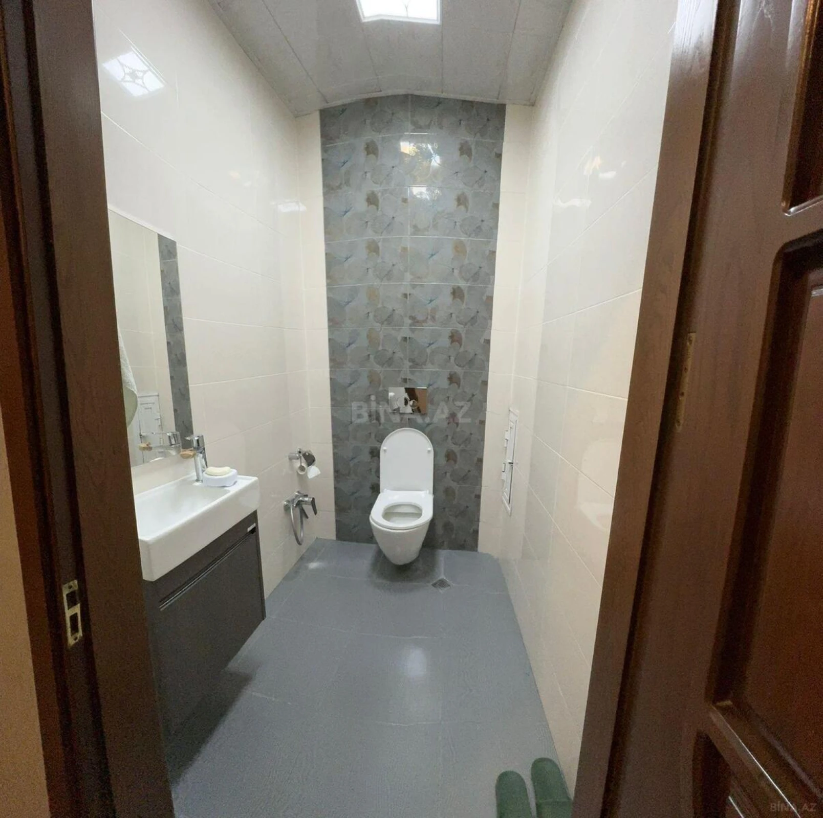 Satılır 4 otaqlı mənzil 120 m²