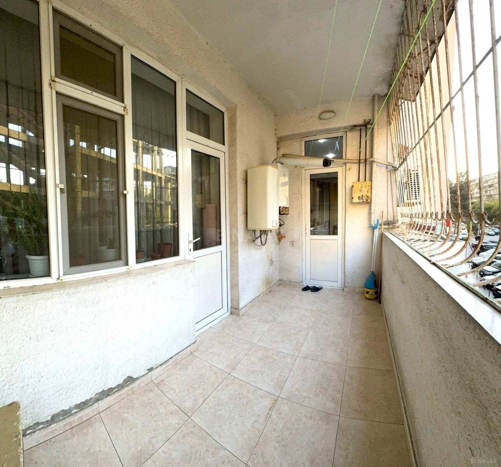 Satılır 4 otaqlı mənzil 120 m²