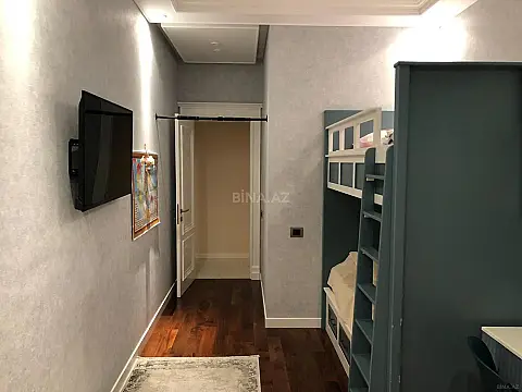 Satılır 3 otaqlı mənzil 125 m²