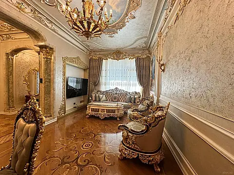 Satılır həyət evi 800 m²