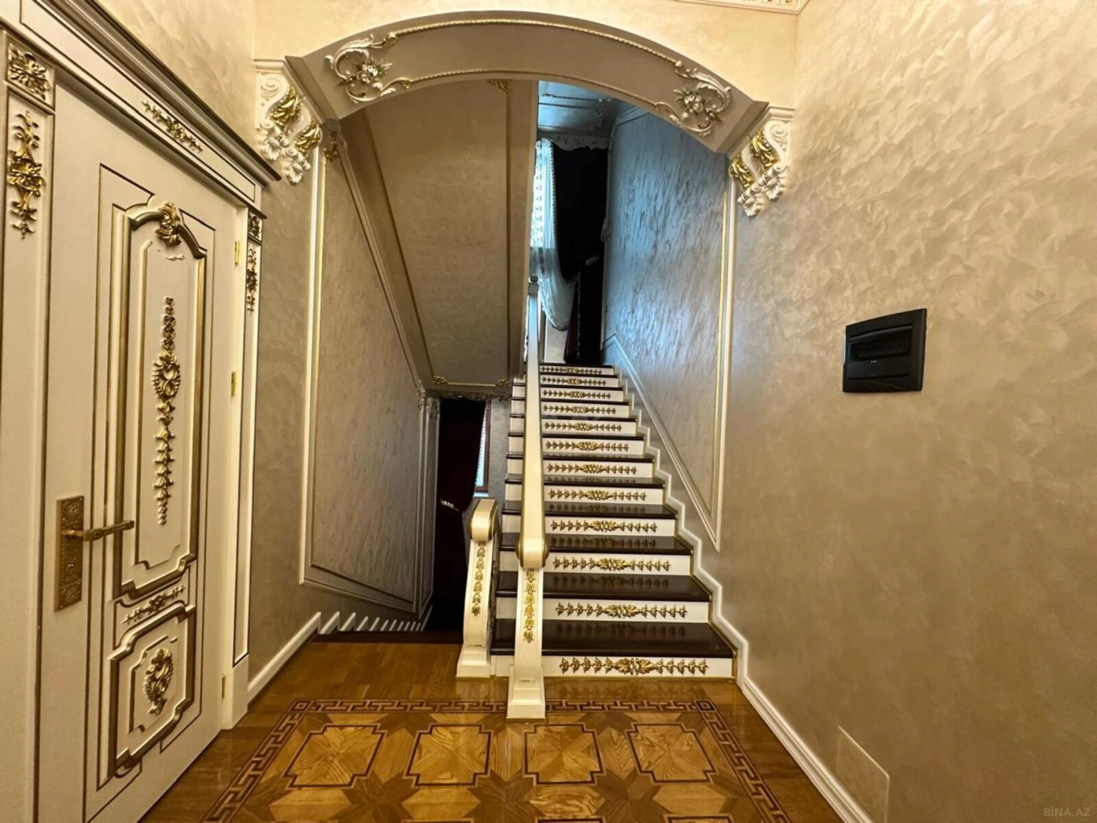 Satılır həyət evi 800 m²