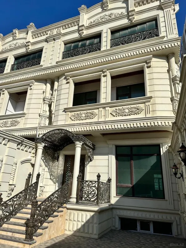 Satılır həyət evi 800 m²