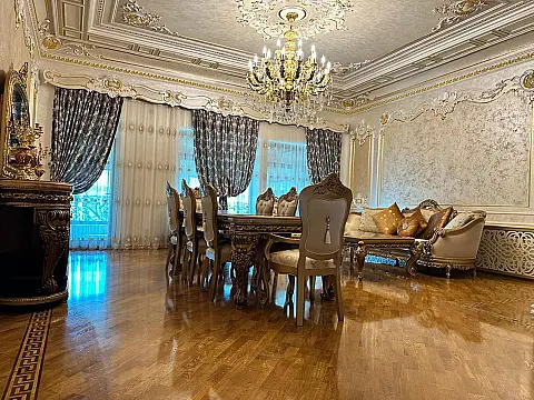 Satılır həyət evi 800 m²