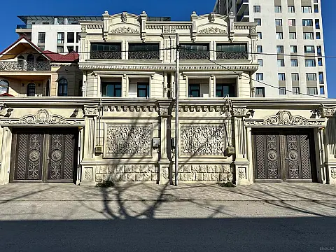 Satılır həyət evi 800 m² — Bakı, Nərimanov 800.00 m²