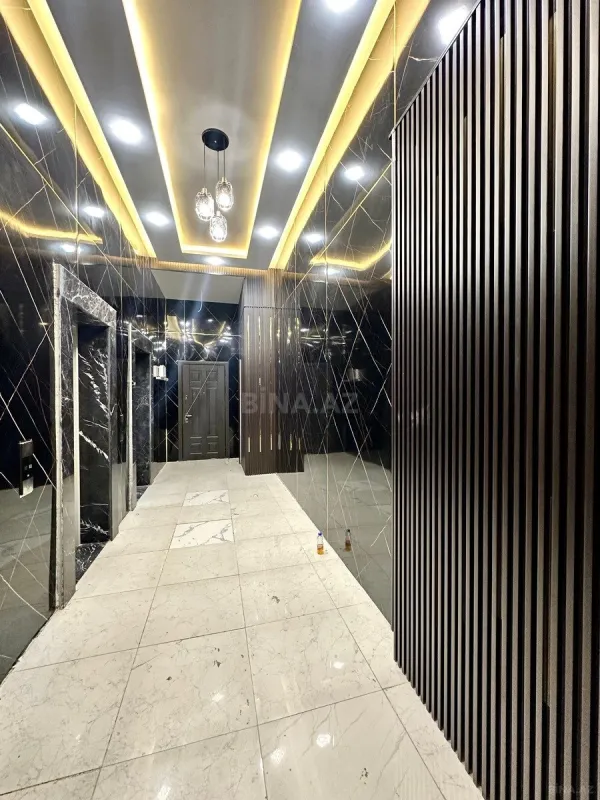 Satılır 3 otaqlı mənzil 129 m²