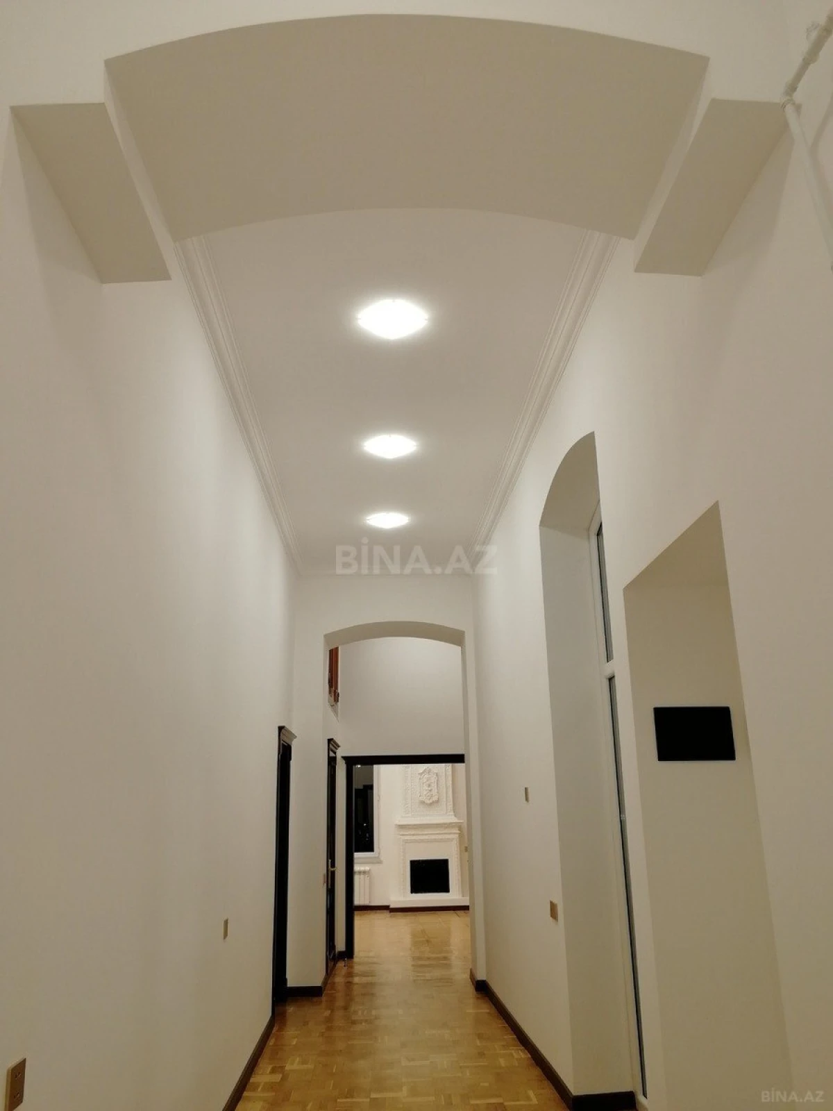 Kirayə verilir 4 otaqlı ofis 110 m²