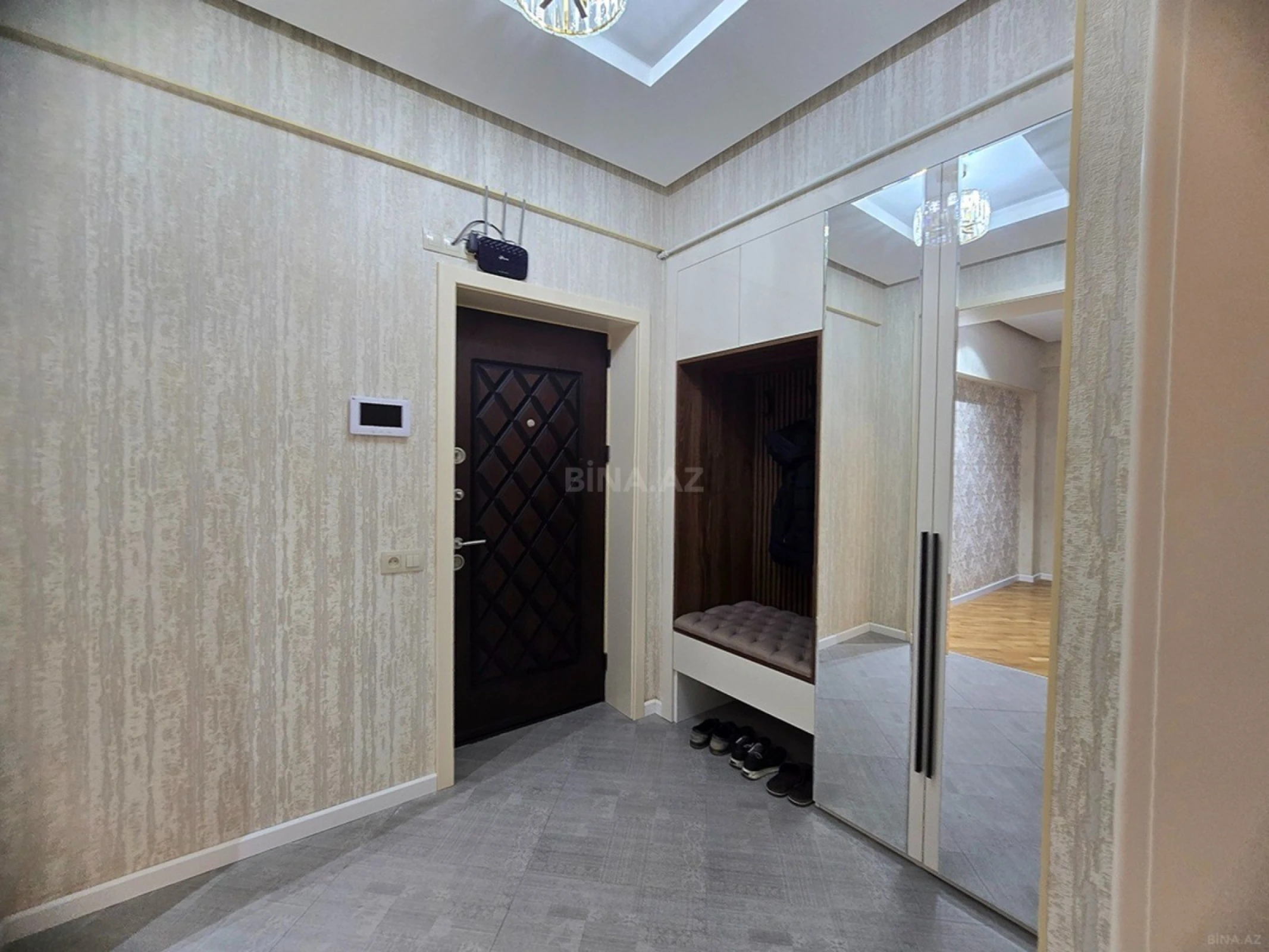 Kirayə verilir 3 otaqlı mənzil 105 m²
