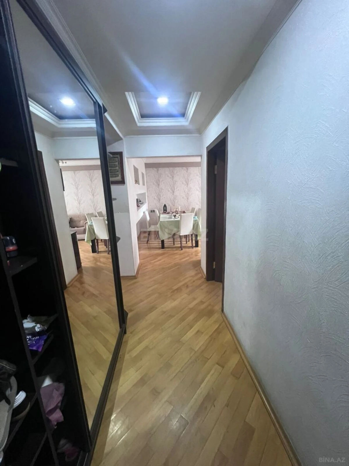 Satılır 3 otaqlı mənzil 110 m²