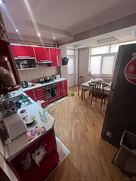 Satılır 3 otaqlı mənzil 110 m²