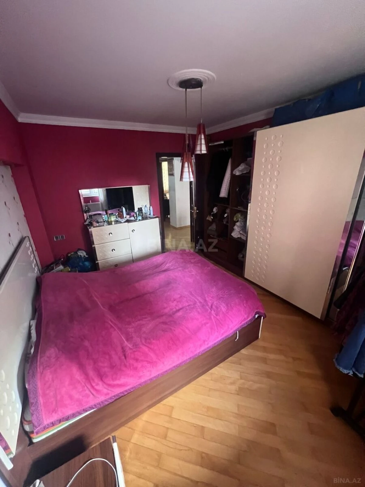 Satılır 3 otaqlı mənzil 110 m²