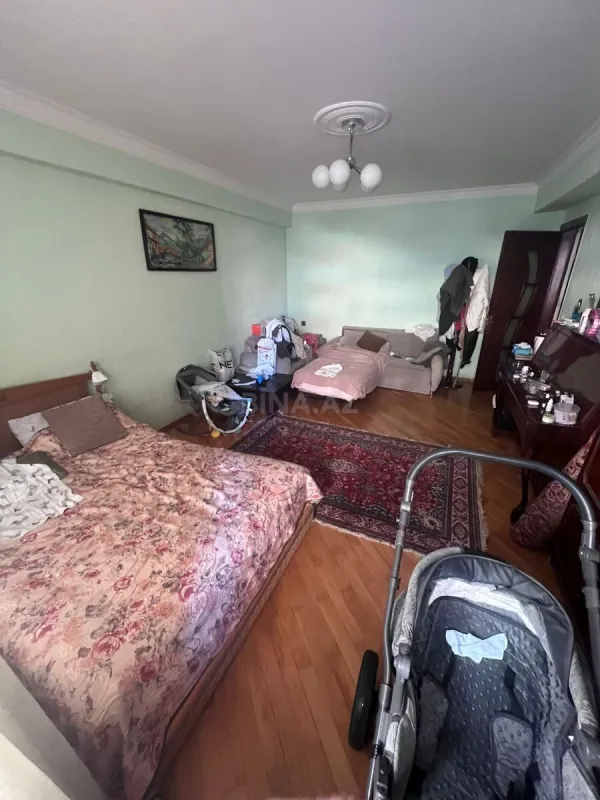 Satılır 3 otaqlı mənzil 110 m²