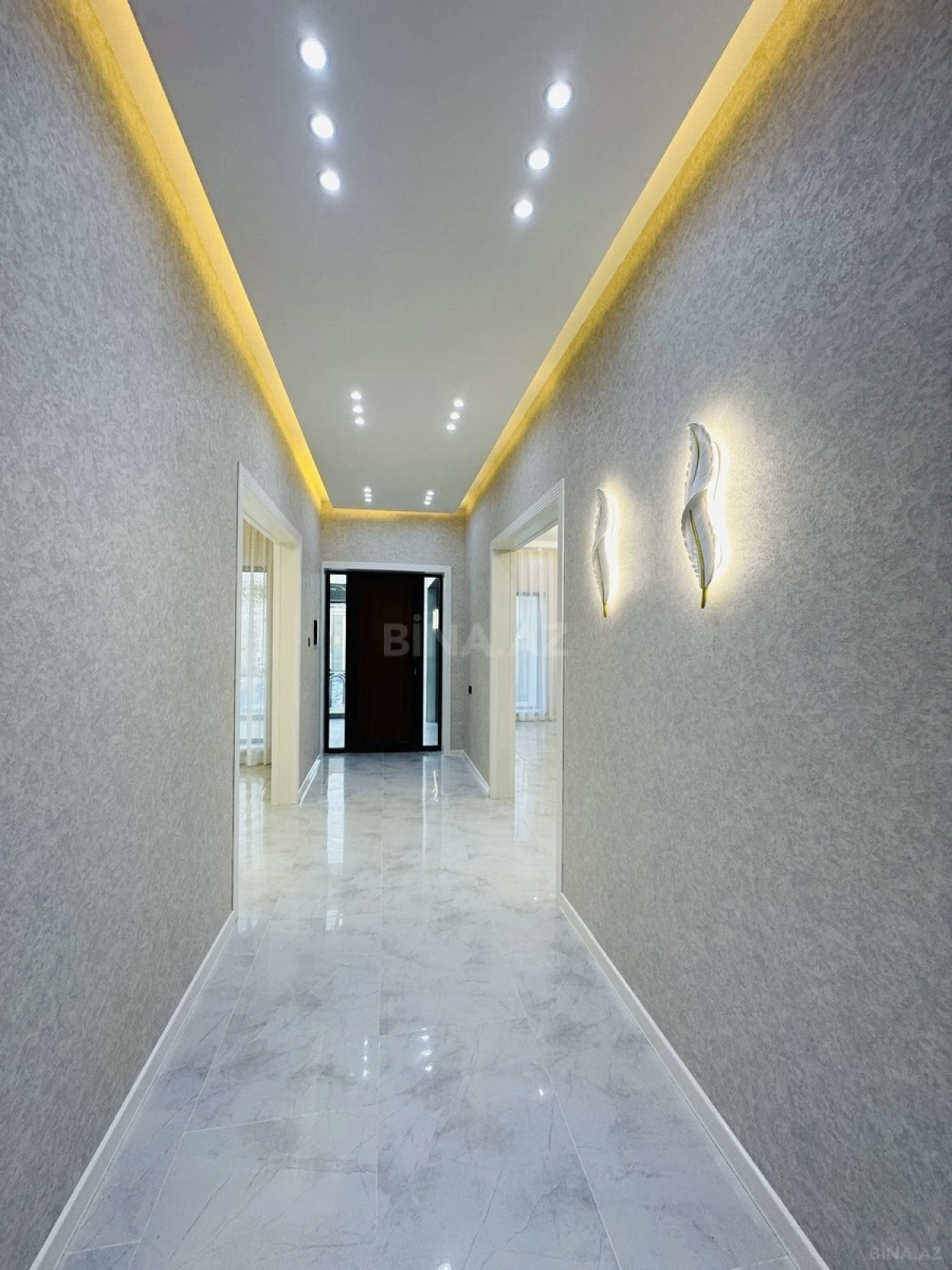 Satılır 4 otaqlı həyət evi 180 m²