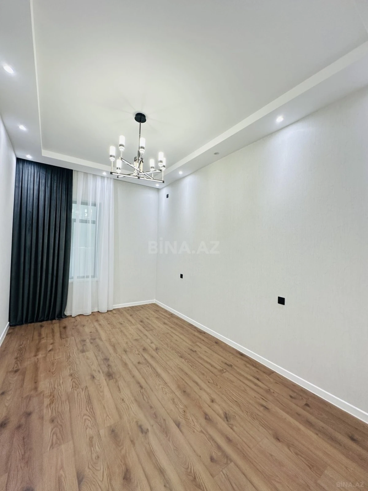 Satılır 4 otaqlı həyət evi 180 m²