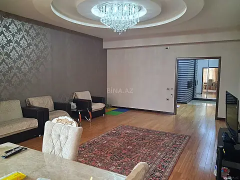 Satılır 3 otaqlı mənzil 150 m²