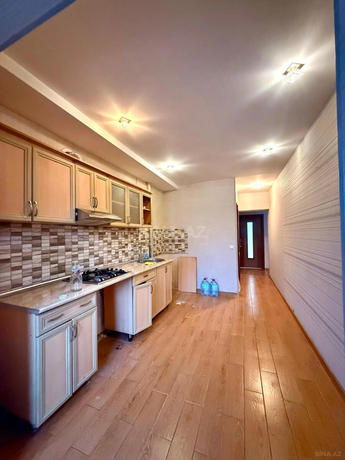 Satılır 3 otaqlı mənzil 85 m²