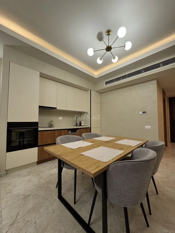 Satılır 2 otaqlı mənzil 100 m²
