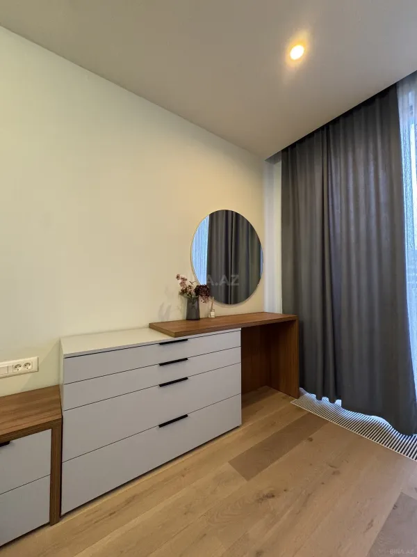 Satılır 2 otaqlı mənzil 100 m²