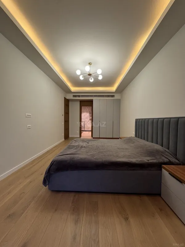 Satılır 2 otaqlı mənzil 100 m²