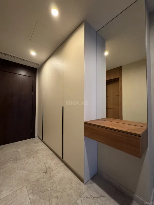 Satılır 2 otaqlı mənzil 100 m²