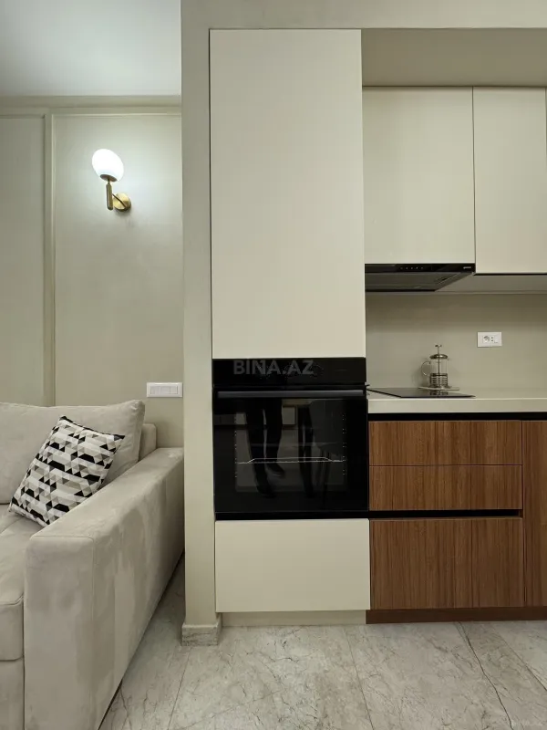 Satılır 2 otaqlı mənzil 100 m²