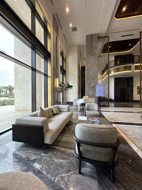 Satılır 2 otaqlı mənzil 100 m²