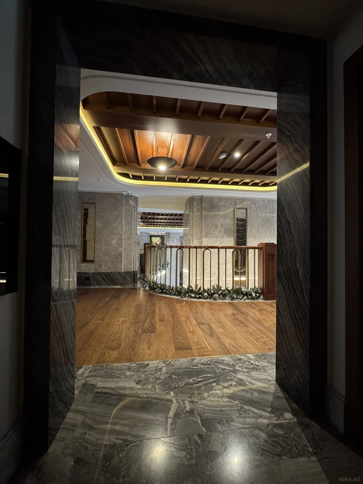 Satılır 2 otaqlı mənzil 100 m²