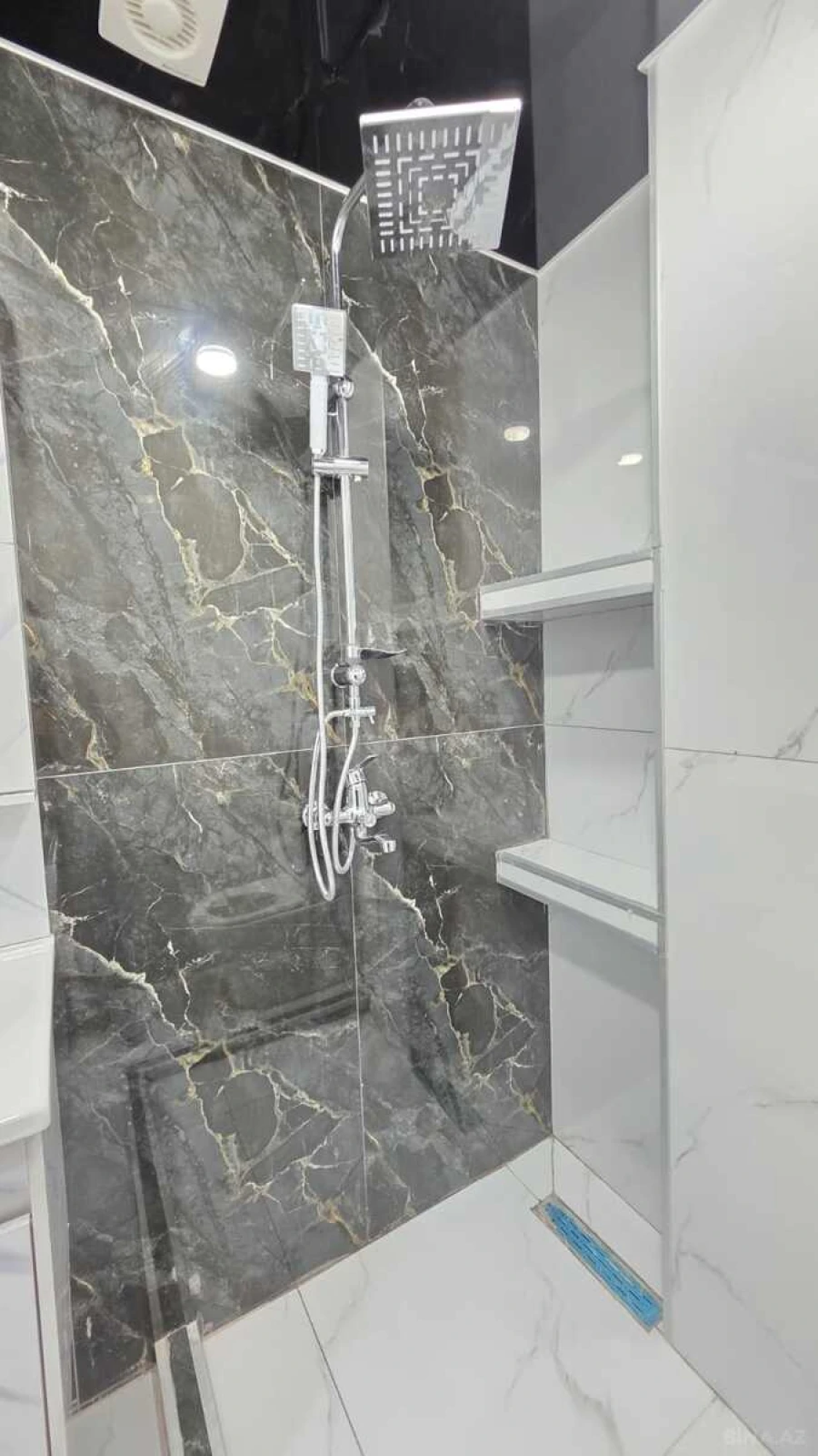 Satılır 3 otaqlı mənzil 65 m²