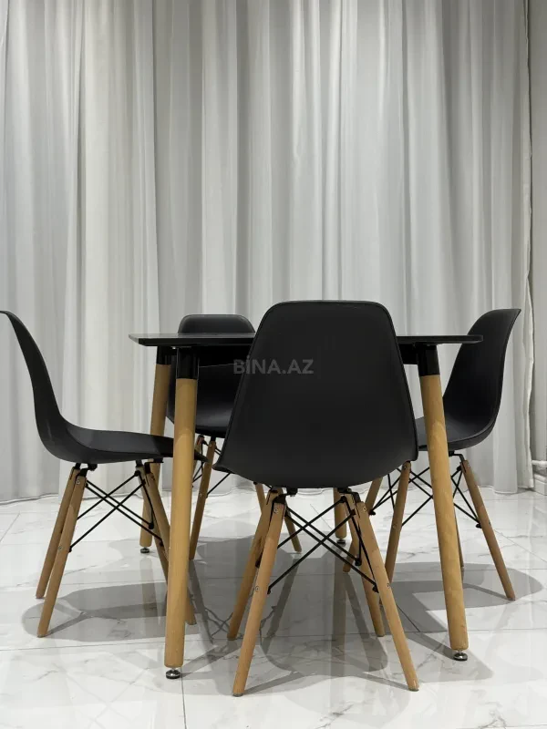 Kirayə verilir 2 otaqlı mənzil 90 m²