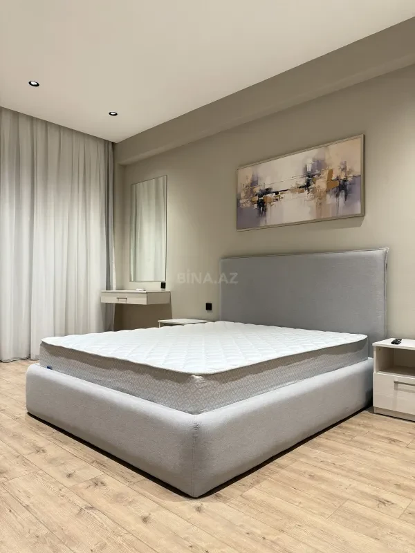 Kirayə verilir 2 otaqlı mənzil 90 m²
