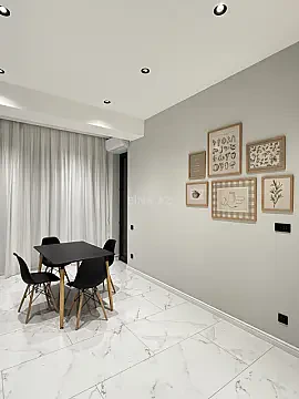 Kirayə verilir 2 otaqlı mənzil 90 m²