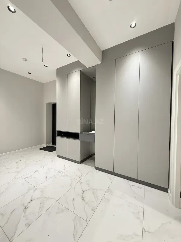 Kirayə verilir 2 otaqlı mənzil 90 m²