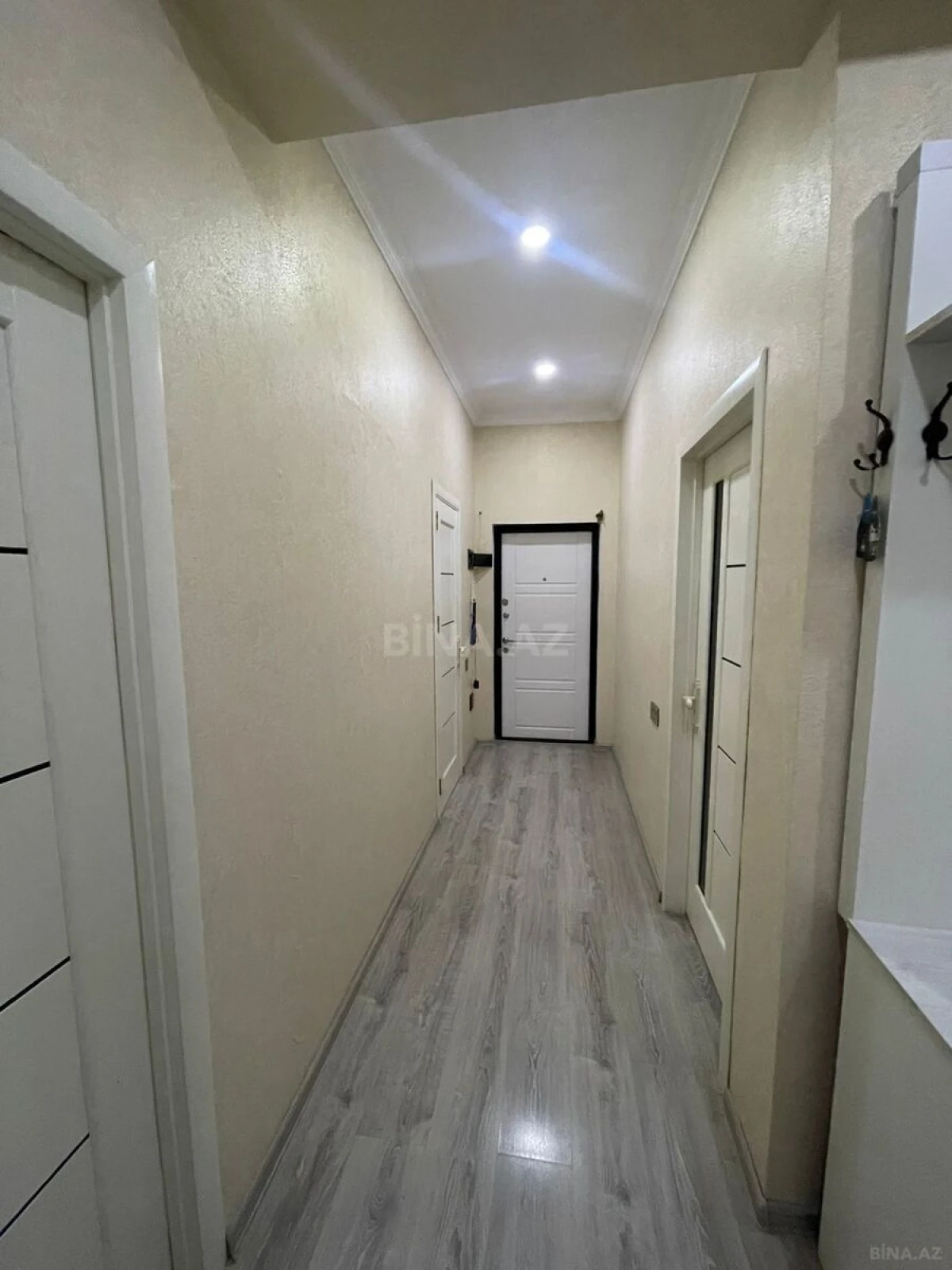Satılır 2 otaqlı mənzil 62 m²