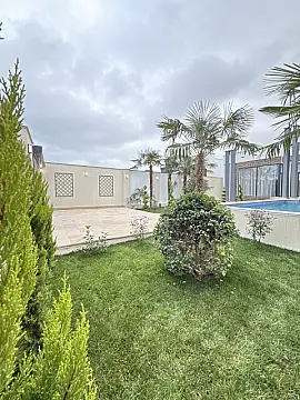 Satılır 4 otaqlı həyət evi 160 m²